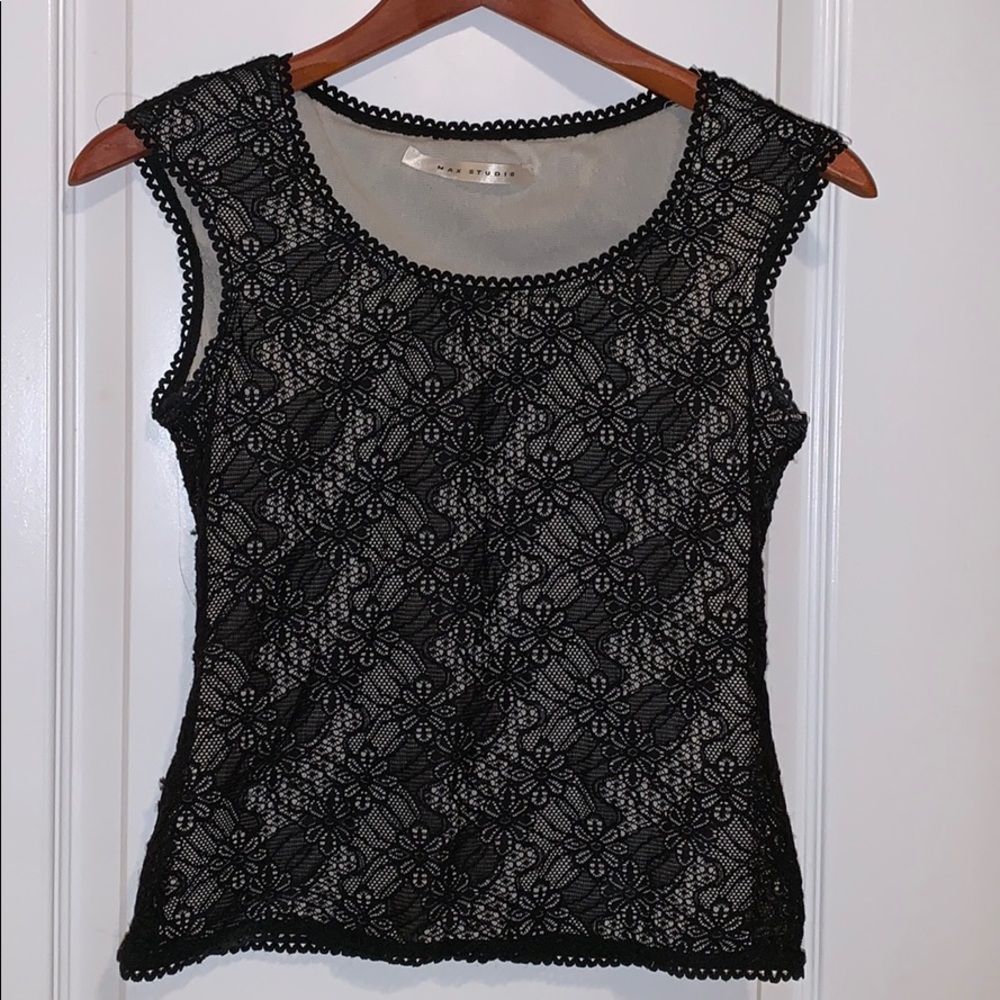 MAX STUDIO lacey shirt with flower detailing